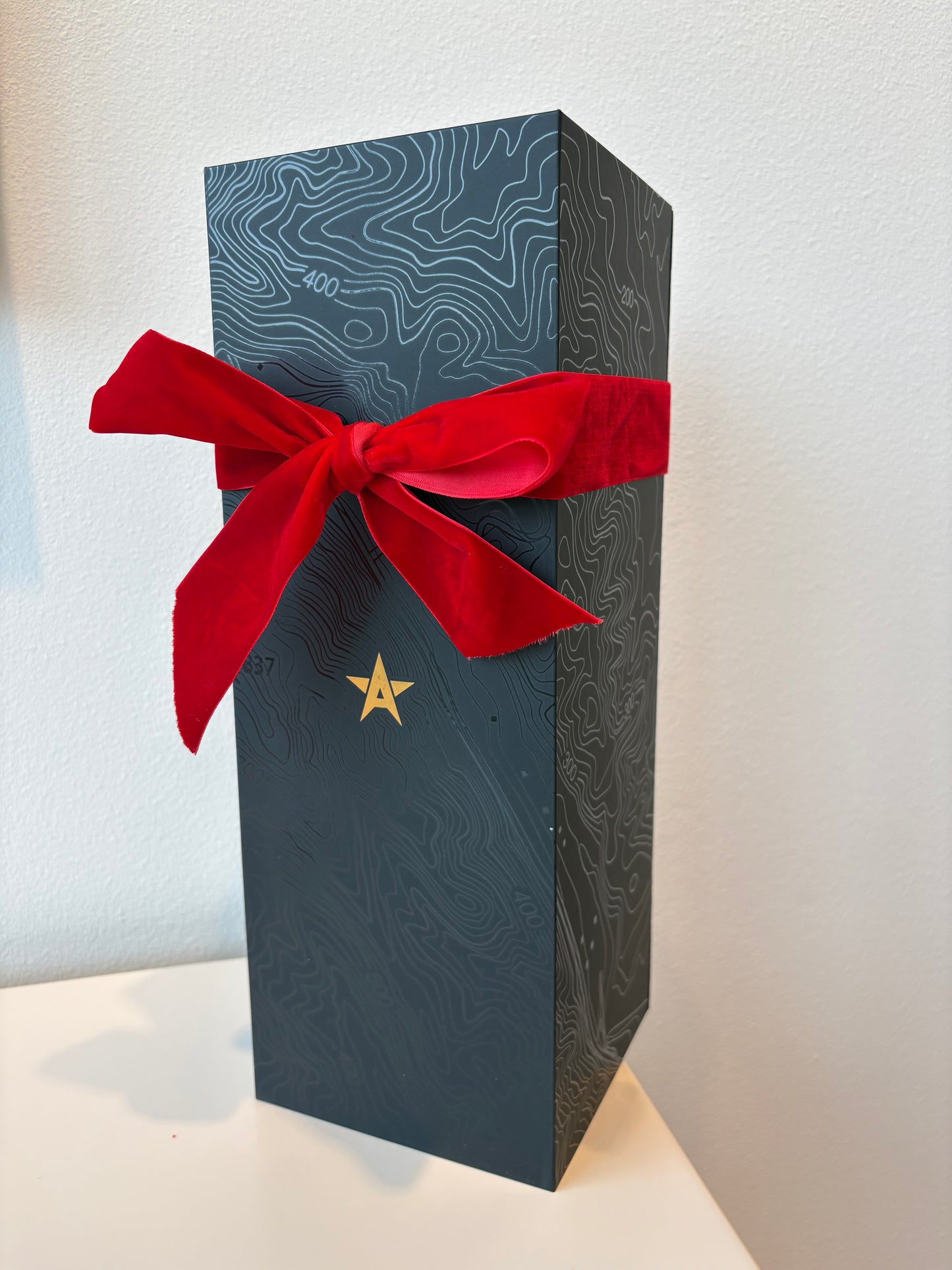 Valentine's Day: 2021 Anthem Cabernet Paired with 6 Artisan Chocolates in Gift Box